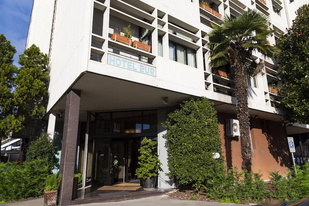 Ih Hotels Milano Eur - Trezzano Sul Naviglio Exterior foto