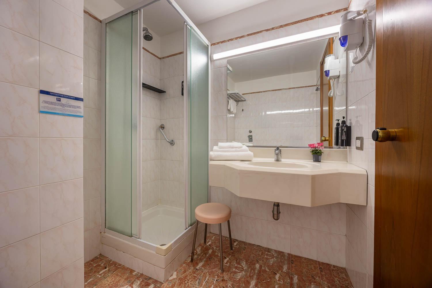 Ih Hotels Milano Eur - Trezzano Sul Naviglio Exterior foto